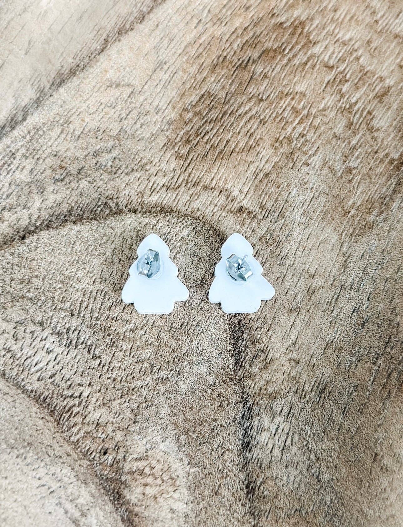 Harris Girls & Co. – Brincos de pino por atacado – Coudetes “Árvore de Natal”1