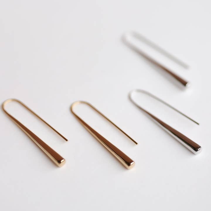 Loops - FEATHER for wholesale by Huguette Paris