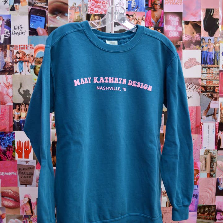 Girocollo MKD verde acqua per la vendita all'ingrosso da parte di Mary Kathryn Design