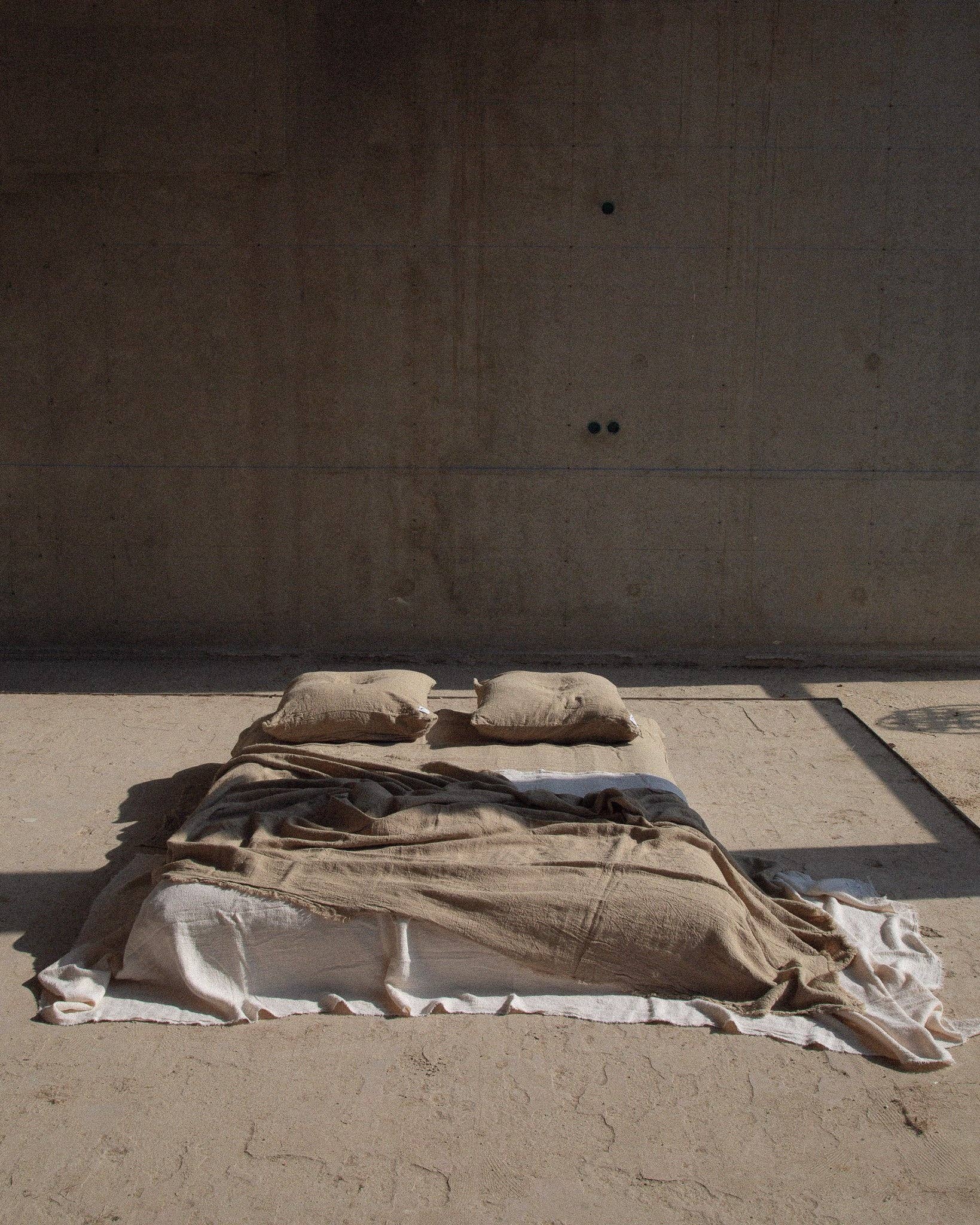 Maison Masarin - Vente Nappes - Nappe, plaid ou rideau en lin brut français -  printemps été28