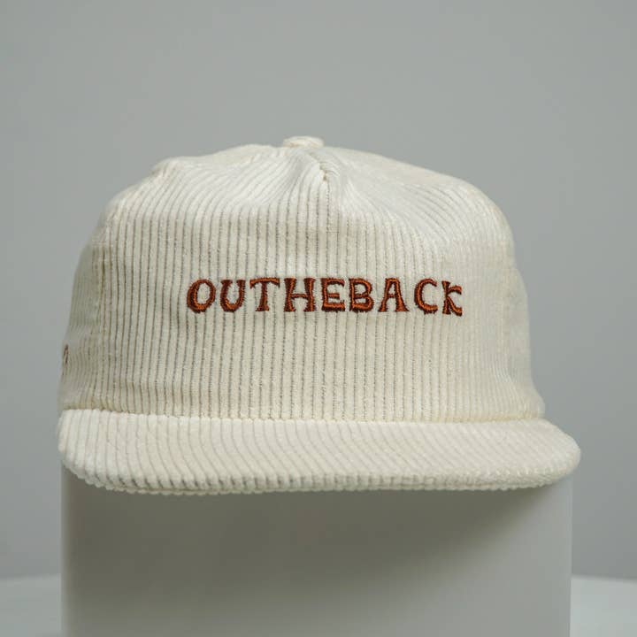 CRÈMEKLEURIGE CORDUROY PET voor wholesale door Out The Back