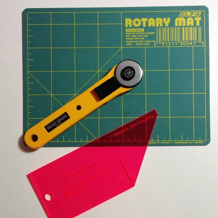 The Whimsical Workshop - Wholesale Craft Tool - Binding Tool for 2-1/2" Binding with Binding by Machine Instructions