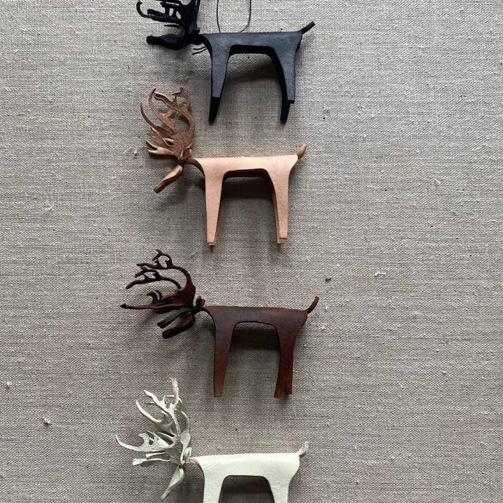 The Merchant Studio – wholesale Ornament – Reindeer Ornament / decor3