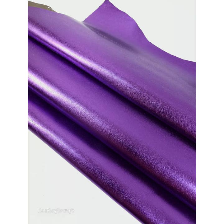 Leatherforcraft - Wholesale Craft Supplies - Roxo 9040 Cabra Couro Metálico Suave2