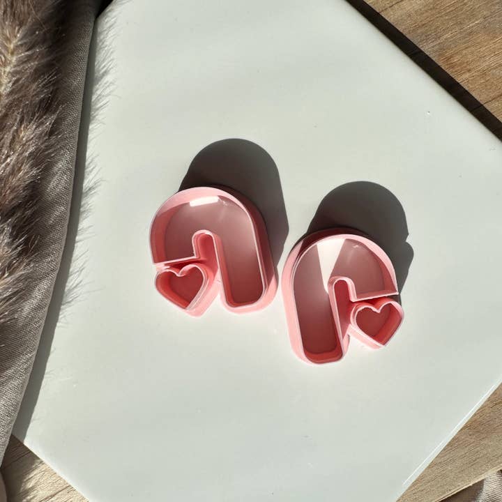 S.I. Originals - Wholesale Craft tool - Arch with heart-shaped cookie cutters1