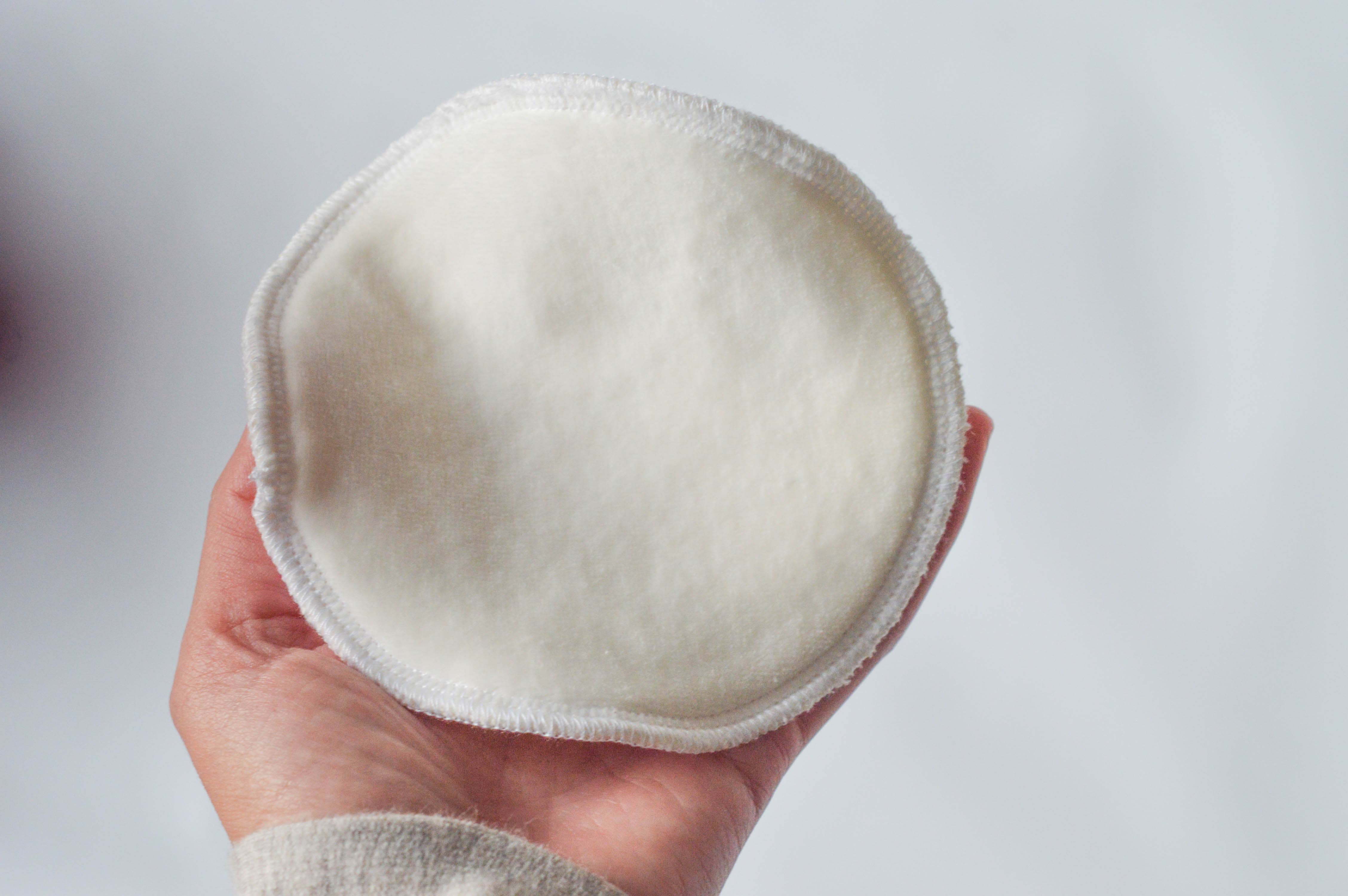 The Conscious Cloth - Wholesale Nursing Pillow/Pad - Maternity - Organic Reusable Nursing Pads - GOTS Breastfeeding Shields4