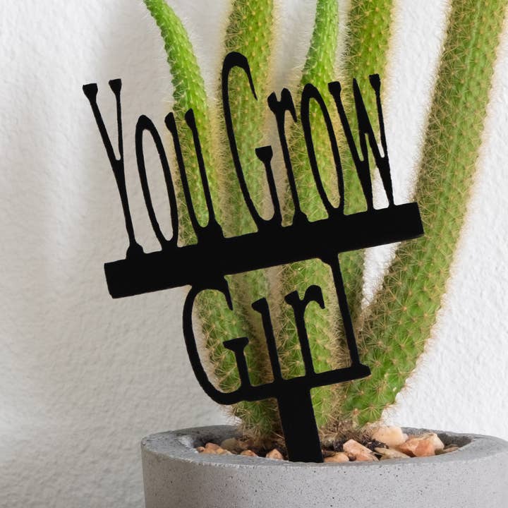 You Grow Girl pieu pour la vente par White Barn Decor