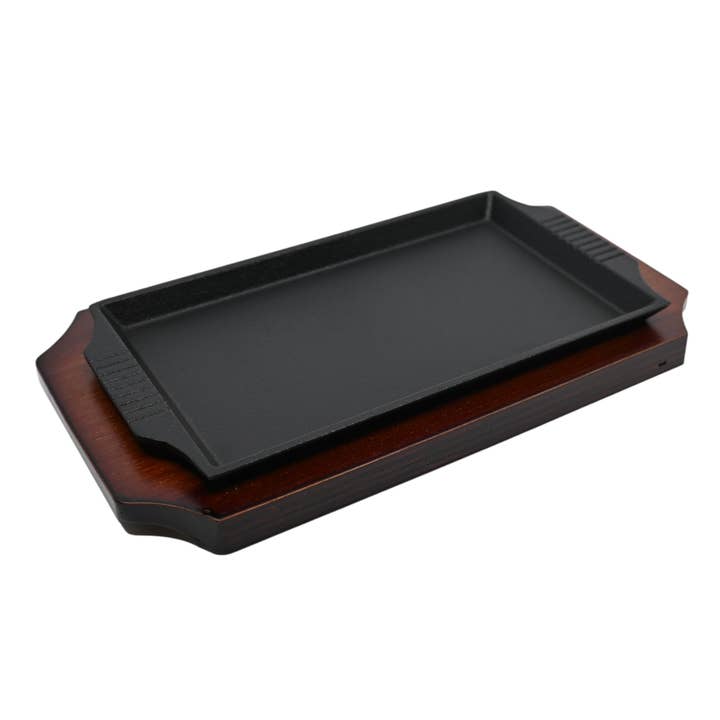 Plato rectangular de hierro fundido para carne con salvamanteles de madera para venta al por mayor de Urban Tokyo