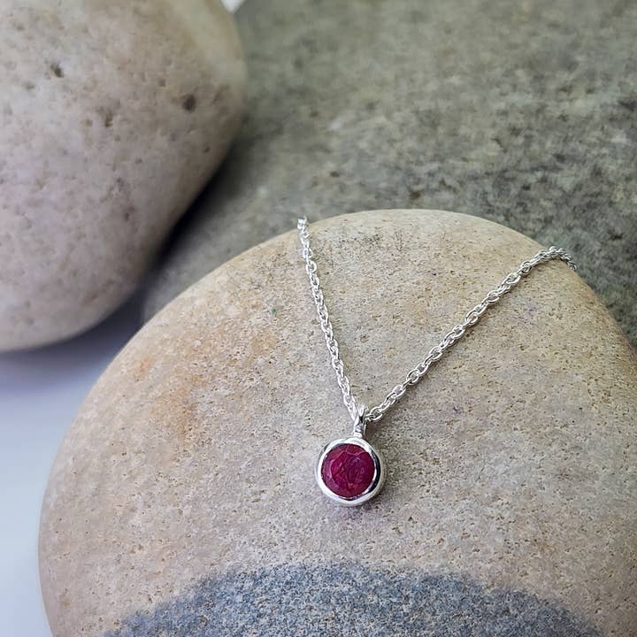 Heart and Lotus Sterling Silver Jewelry – Colar pingente/pendente por atacado – Colar de Pedra de Nascimento de Julho em Rubi + Ouro5