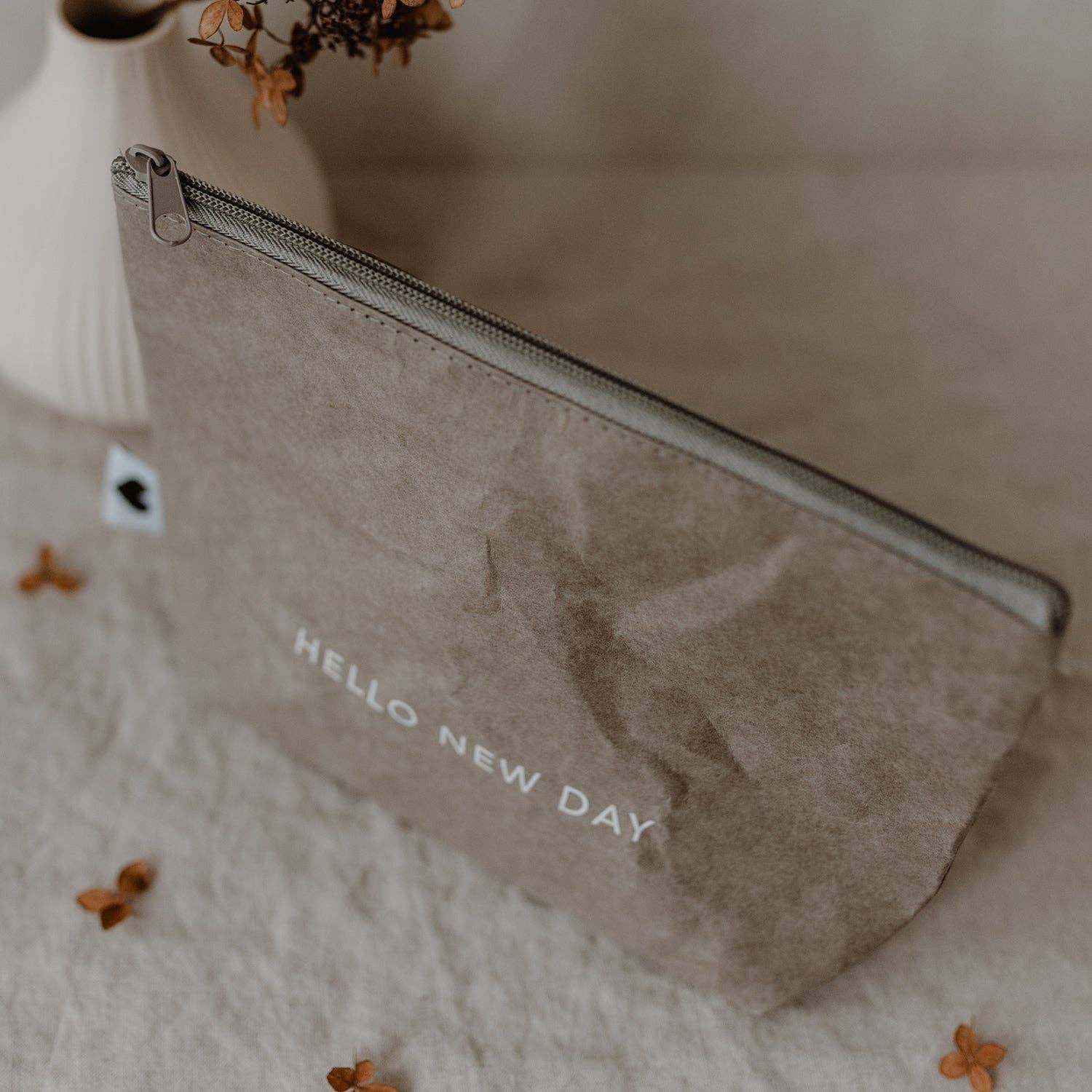 Eulenschnitt - Wholesale Toiletry Bag - Unisex - Hello New Day cosmetic bag (pack of 6)5