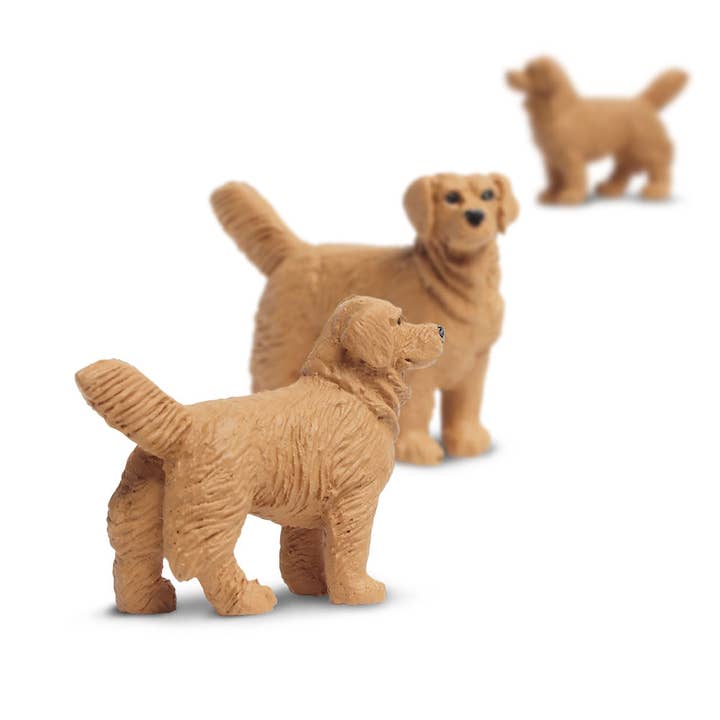 Safari Ltd. - Wholesale Decorative Figurine - Golden Retrievers Good Luck Minis Figurine Toy1