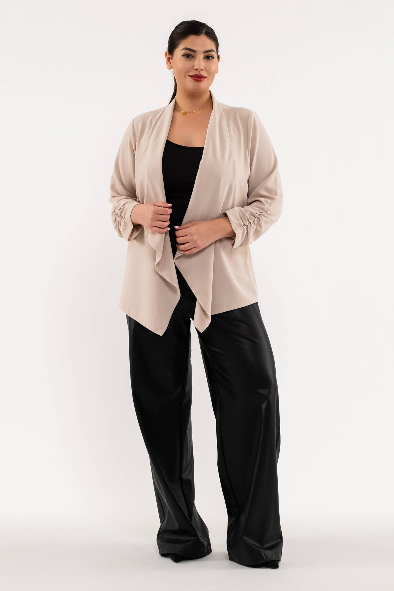 Blu Pepper – Engroshandel Blazer - Dame – Plus size blazer med 3/4 ærmer og rynkede detaljer13