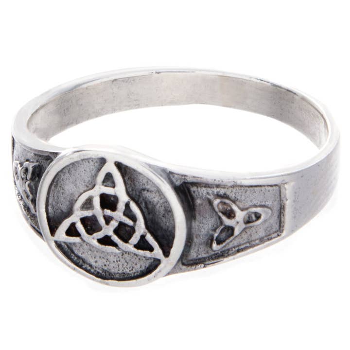 Triquetra Ring for wholesale by Kheops BLJ Jewelry