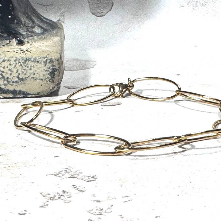 Golden Oval Charm Bracelet for wholesale by STOSA