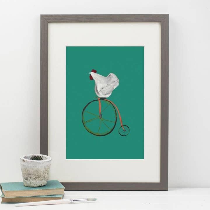 Imprimé poule de cirque dans un cadre A2 pour la vente par Print Circus