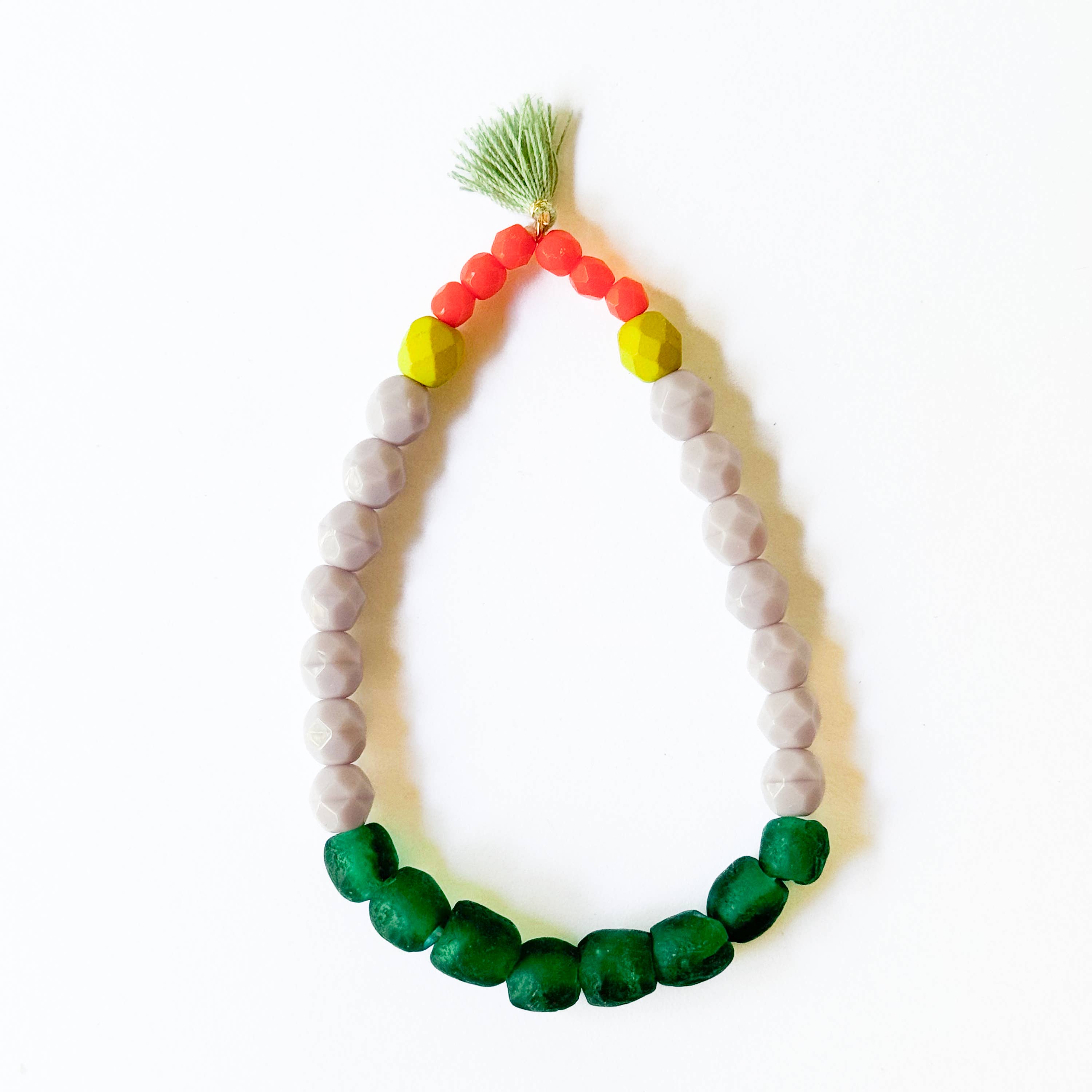 Nest Pretty Things - Vente Bracelet de perles - Bracelet en verre africain recyclé multicolore et perles mélangées 12