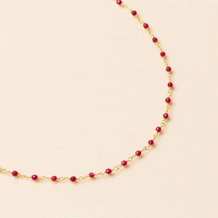 COLLIER INDE FACETE BORDEAUX pour la vente par Une A Une