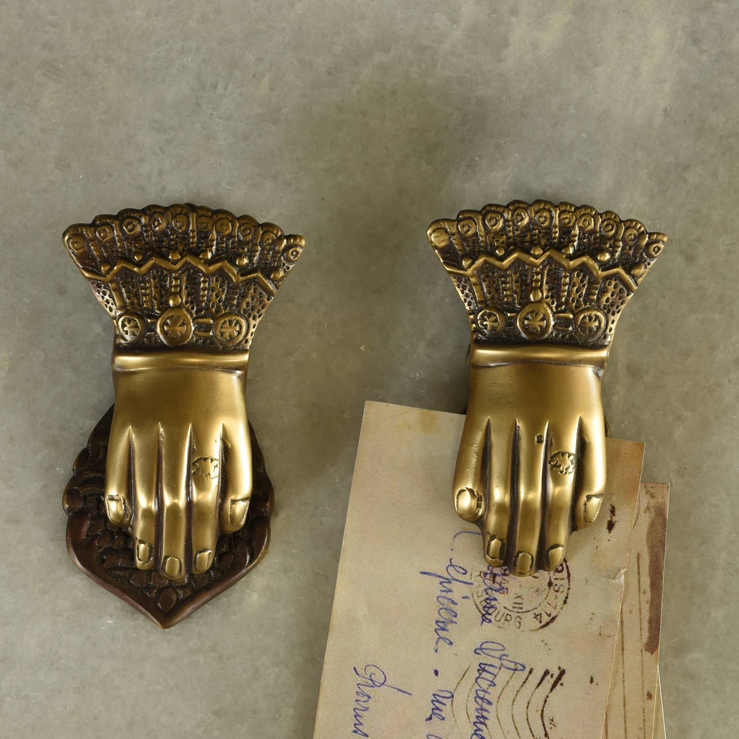 HomArt - Wholesale Paperclip - Brass Hand Clip - Med2