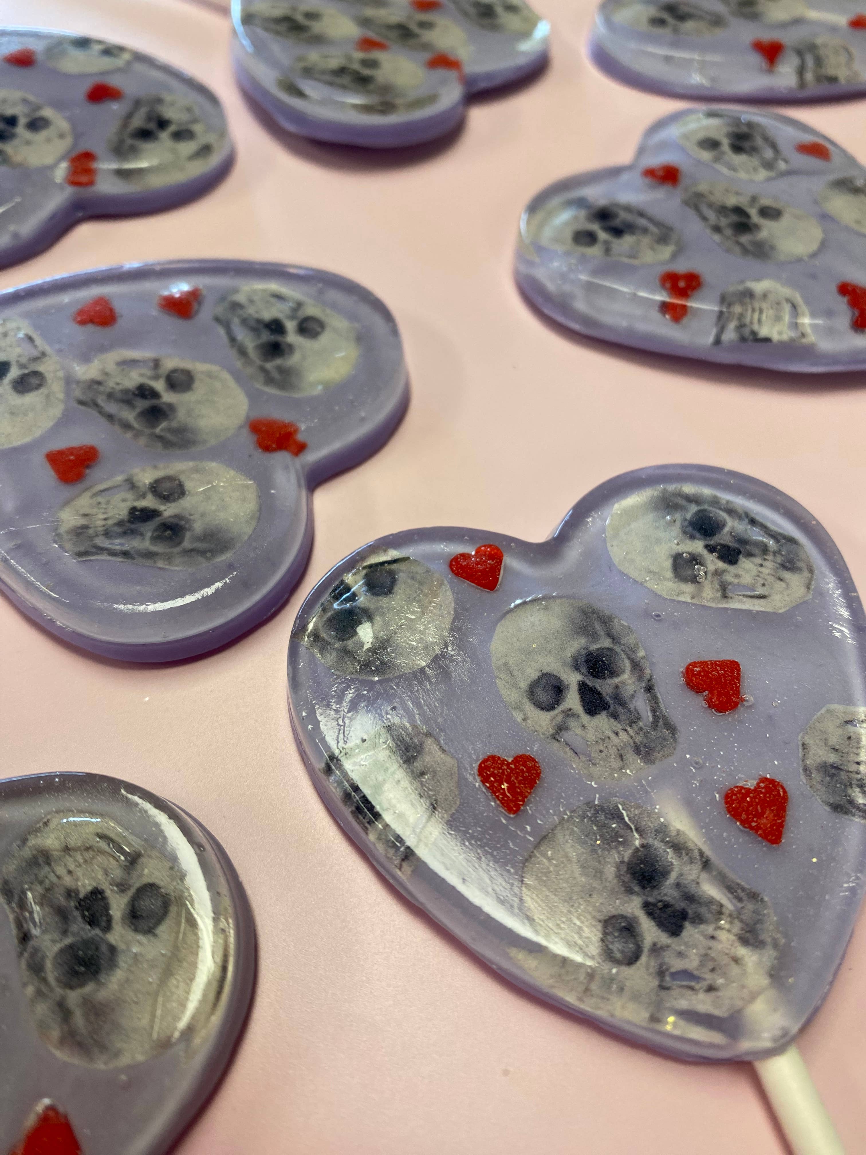 A Secret Forest - Wholesale Lollipop - Pastel Goth Love Skull Lollipops1
