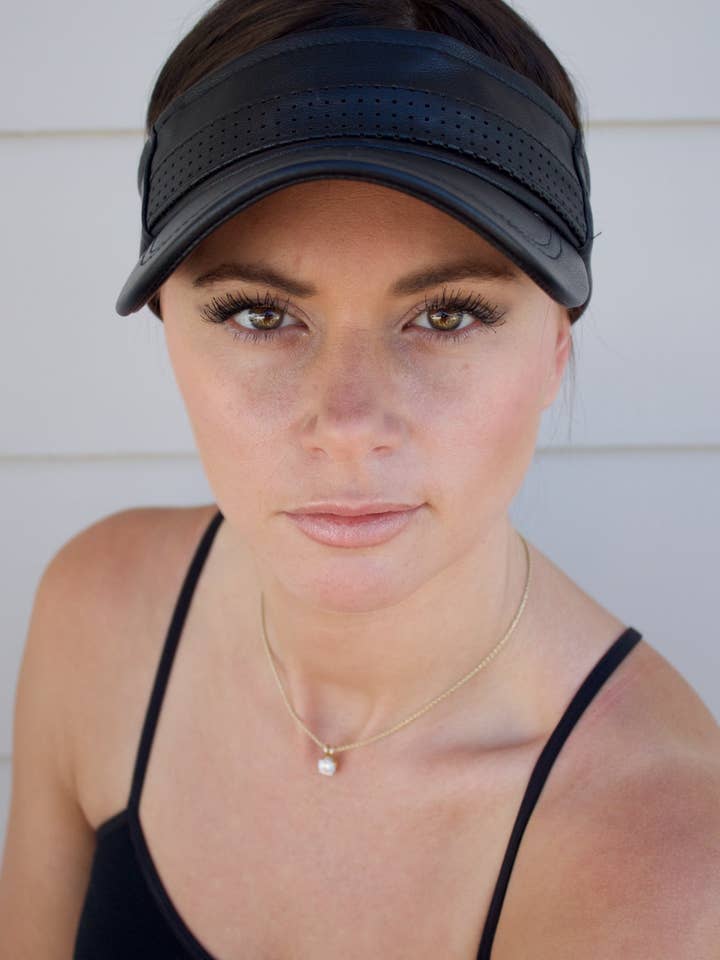 Visera de piel de tenis para venta al por mayor de Knotty Accessories