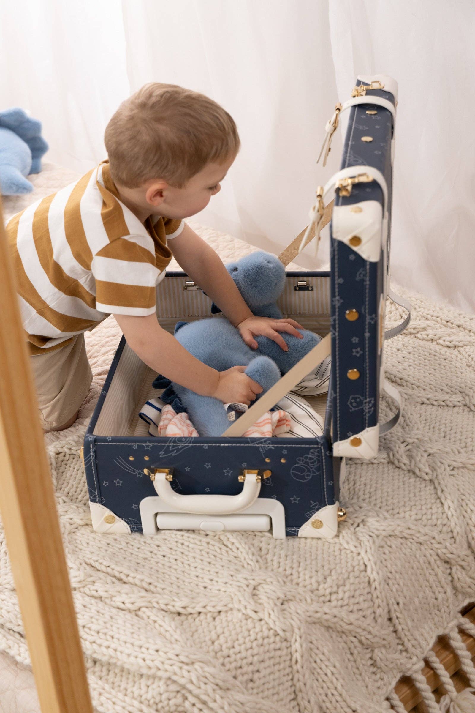 Coco Village - Wholesale Luggage - Kids - Vegan Leather Carry-On Suitcase - Space13