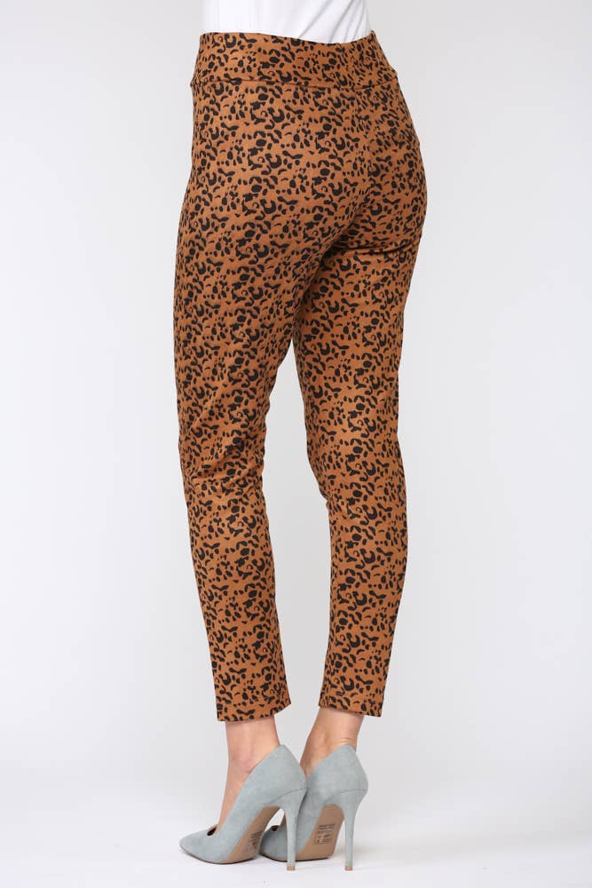 LEOPARD Annelise Stretchhose aus Veloursleder - Leopard für den Großhandel auf Faire4