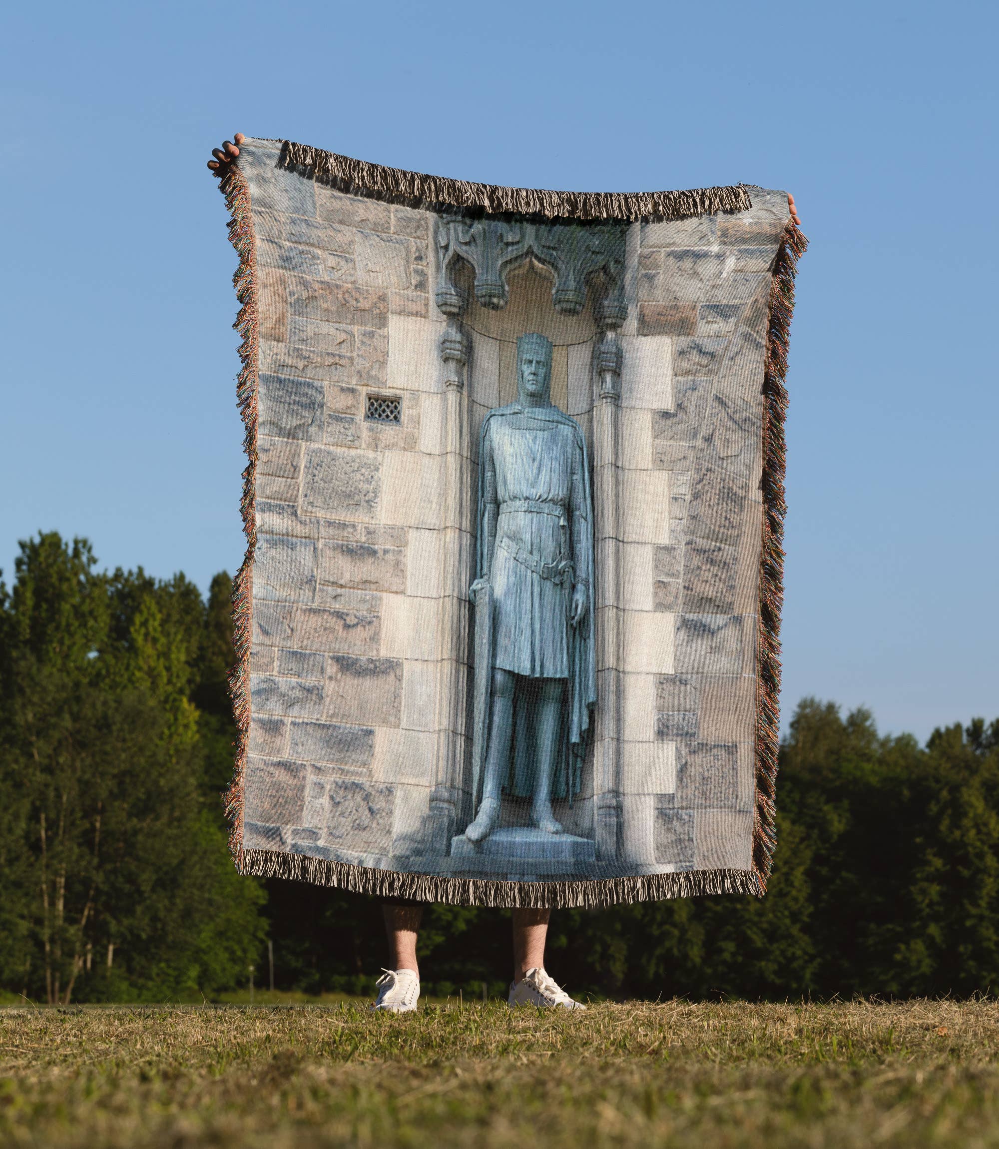 3dRose - Wholesale Throw Blanket - 3dRose, Scotland, Edinburgh, Edinburgh Castle knight statue - EU36 MWR0063 - Micah Wright, Blanket1