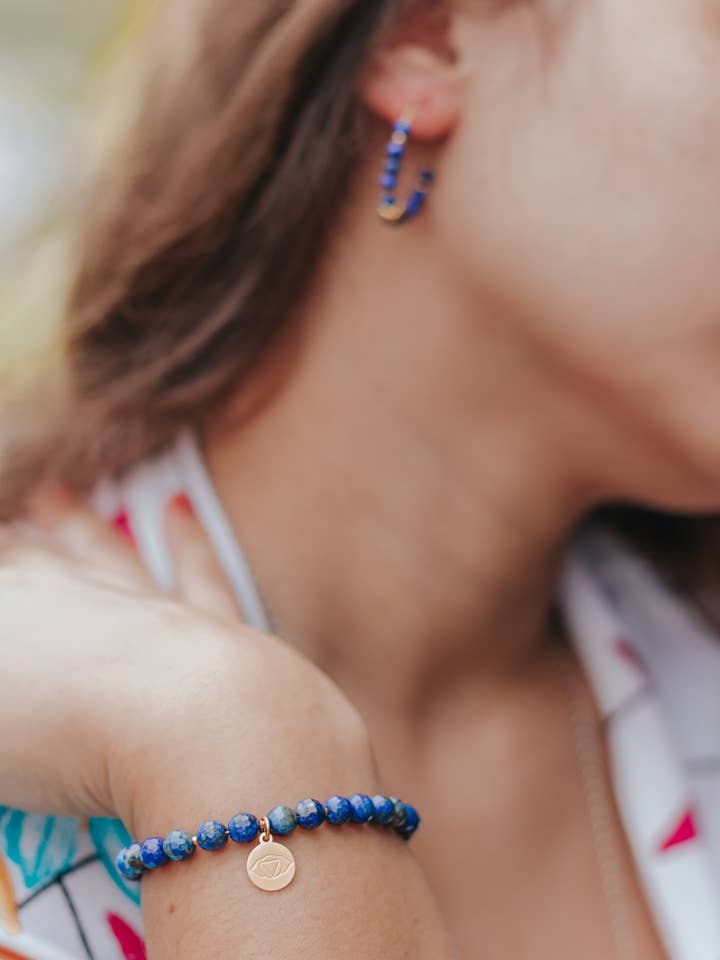 Ajna Chakra Lapis Lazuli armband in 925 verguld zilver voor wholesale door Andréa Chereau