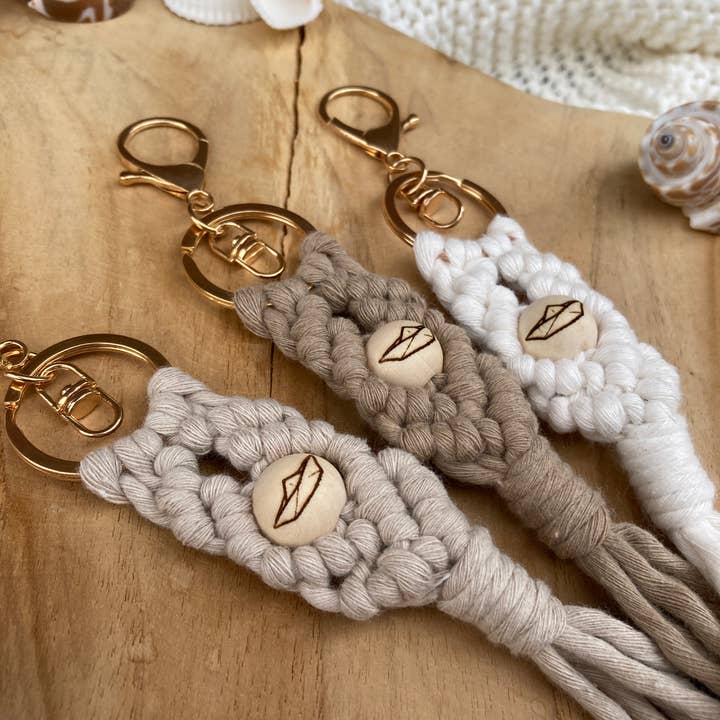 Macrame Keychain Maritime - Paper Boat for wholesale by Elbknoten