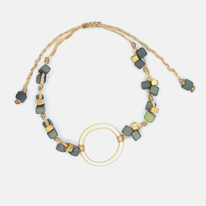 Pretty Pink Eco-Jewellery – wholesale Beaded bracelet – Dainty Tagua Bracelet19