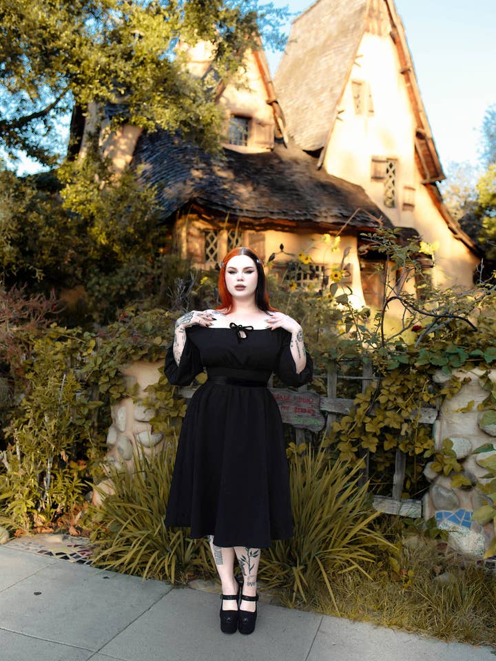 The Oblong Box Shop™ - Wholesale Dress - Women's - Eva Dress Black 0