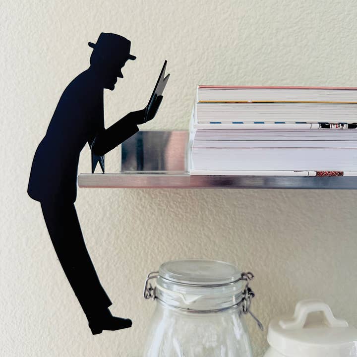 Elements2 Design - Wholesale Sculpture - Pendulums Bookman - Kinetic Balancing Sculpture1