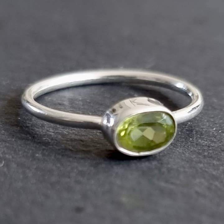 Dainty Horizontal Oval Peridot Ring | 925 Sterling Silver for wholesale by Mistry Gems