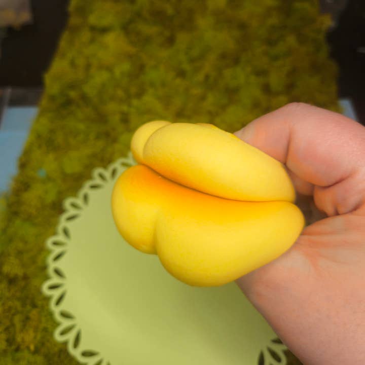 Floating Frogs - Wholesale Squishy Toy - Kids & Baby - Bread Frog Cloudy Roll Squishy2