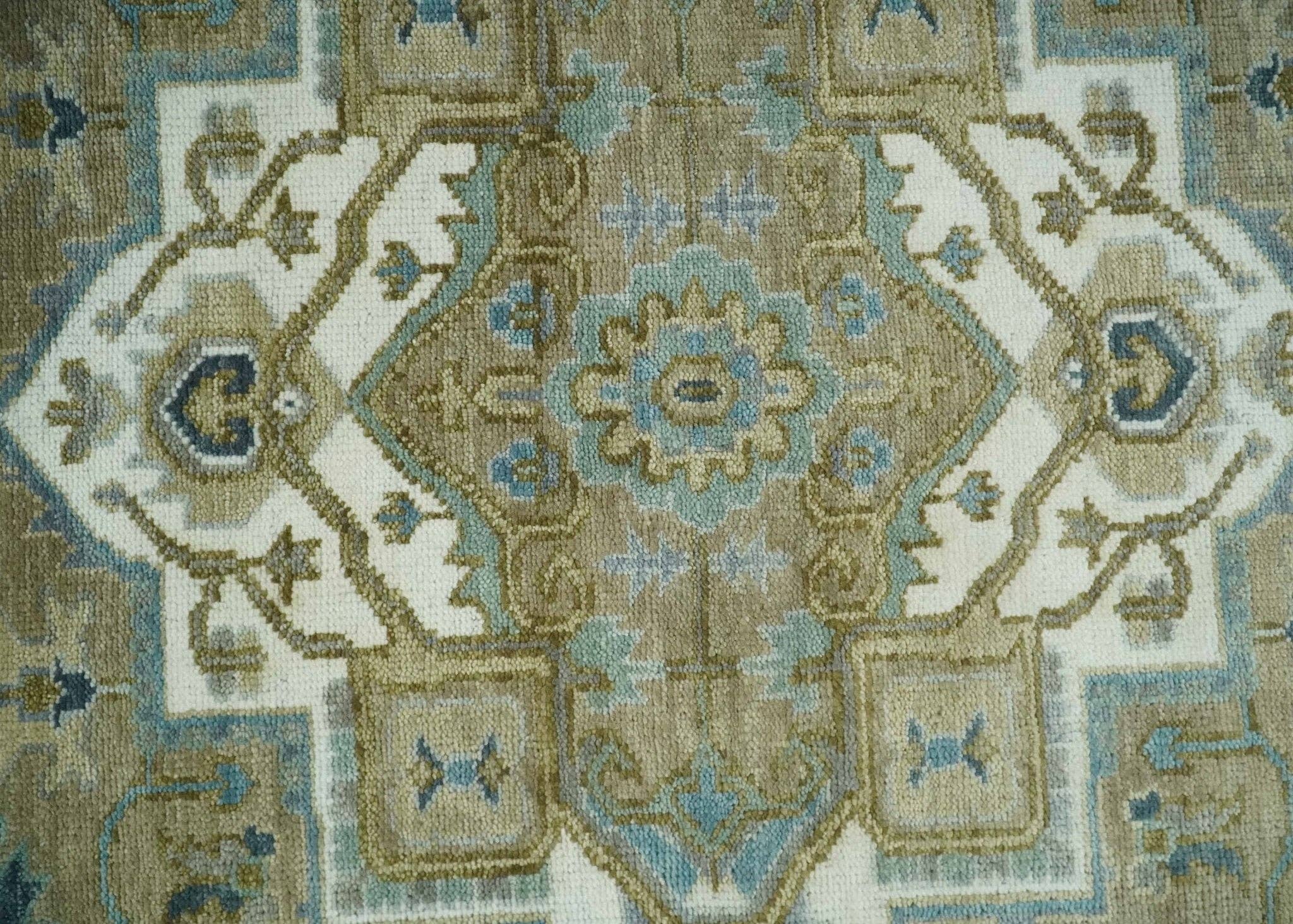 The Rug Decor, Inc. - Vente Tapis - Tapis en laine traditionnel sur mesure de couleur camel, bleu et ivoire8