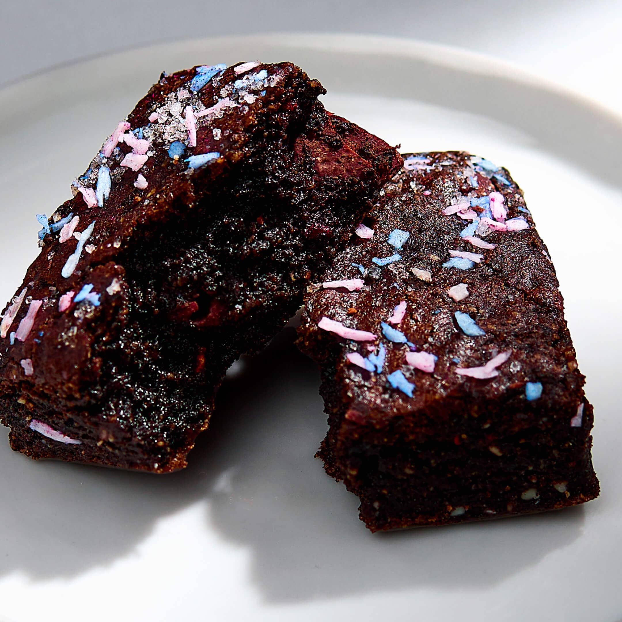 LEXINGTON BAKES - Wholesale Cookie - Berry Blackout Protein Cookies • 6 Pack4