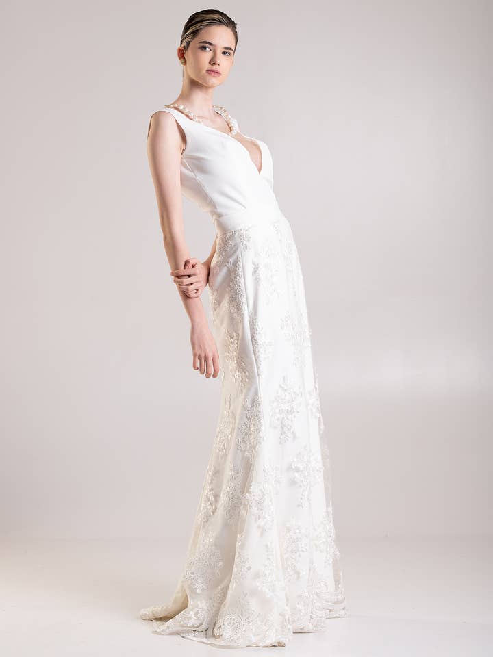 Abito da sposa Emeline per la vendita all'ingrosso da parte di Valerie moreau