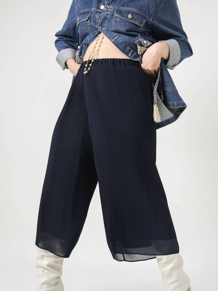 Plain Pleated Culotte Pants for wholesale by Jean-Marc-Philippe