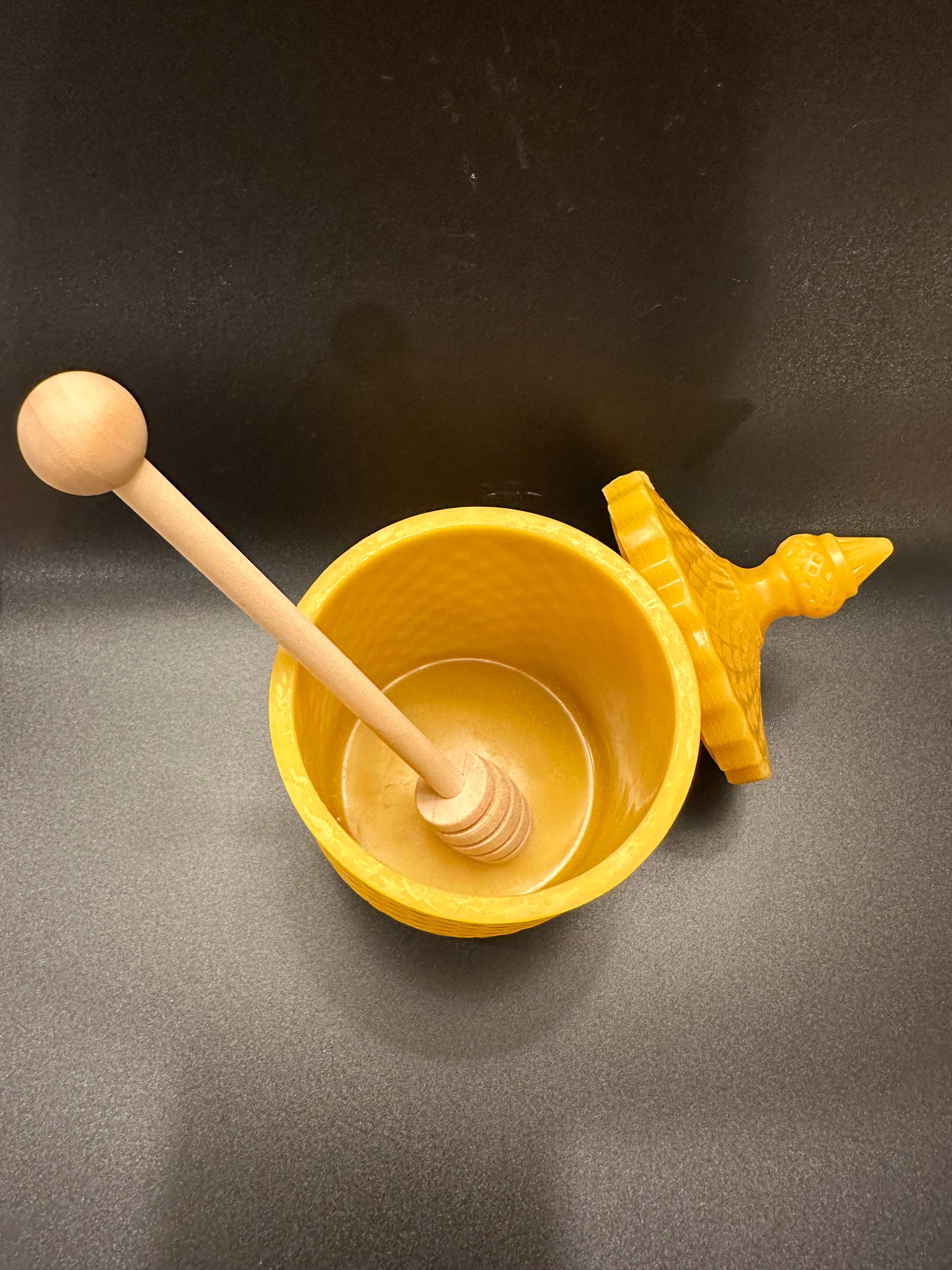 Brown's Creek Honey Farm - Wholesale Honey Pot - Raw Beeswax Honey Jar4