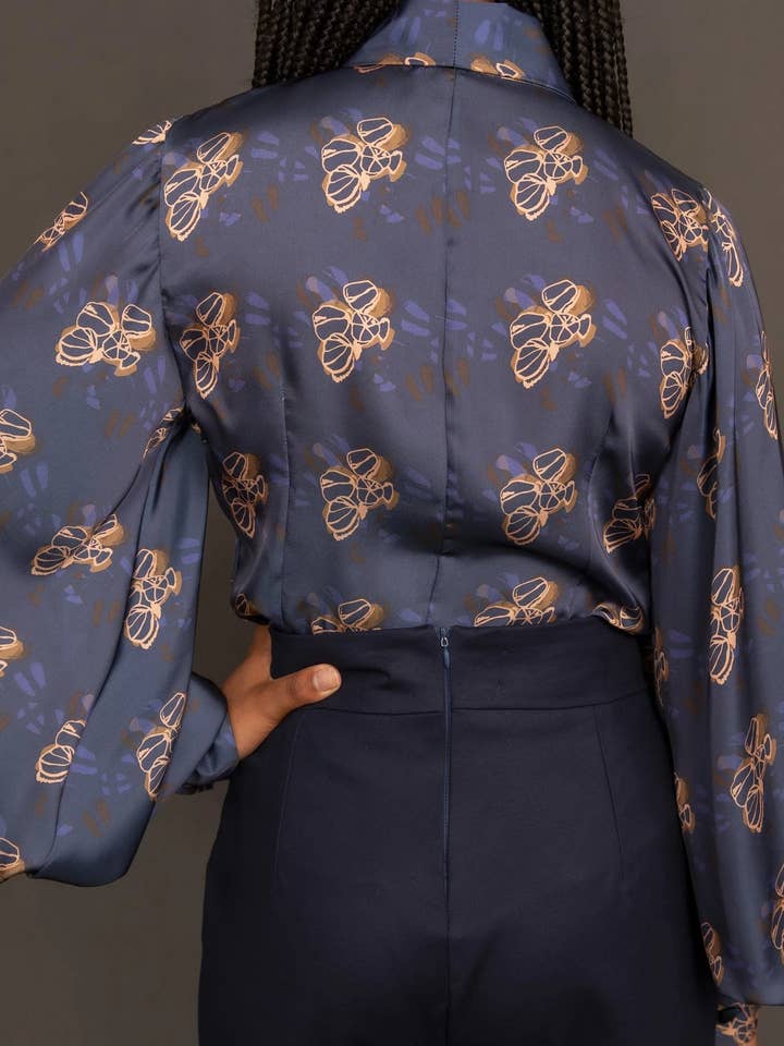 Blusa con estampado satinado Ejiro para venta al por mayor de Kim Dave