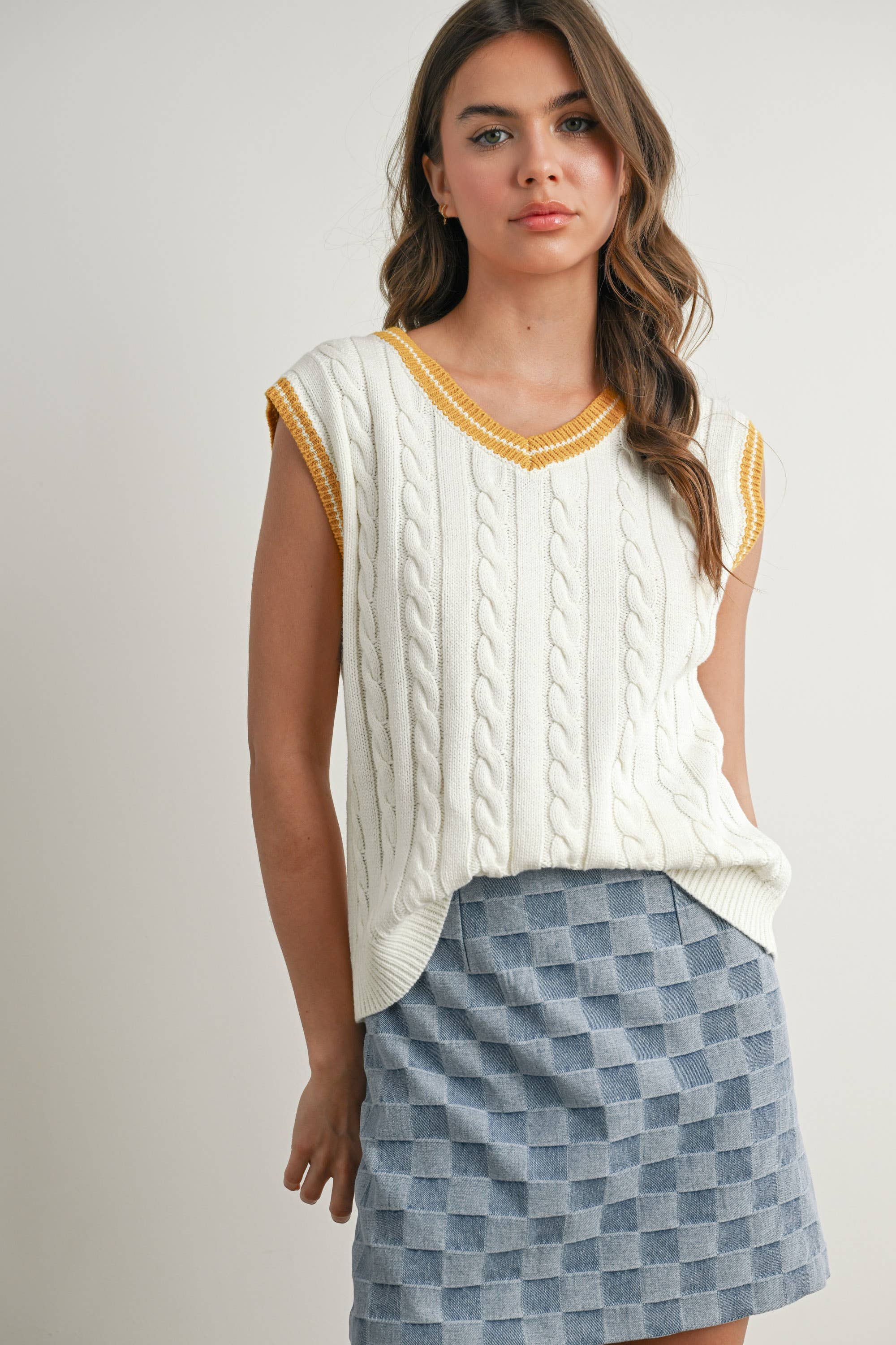 BUTTERMELON - Wholesale Sweater Vest - Women's - Knitted Sweater Vest - BMW7708 3