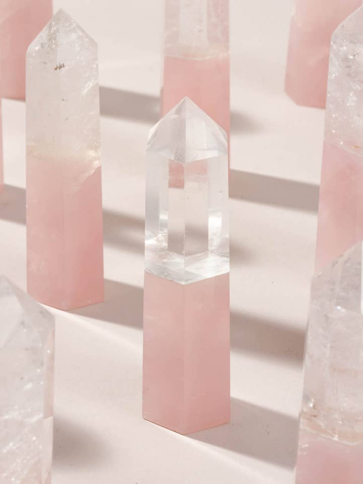 The Power Tower of Love Curio - Quarzo trasparente e quarzo rosa per la vendita all'ingrosso da parte di Luna Norte