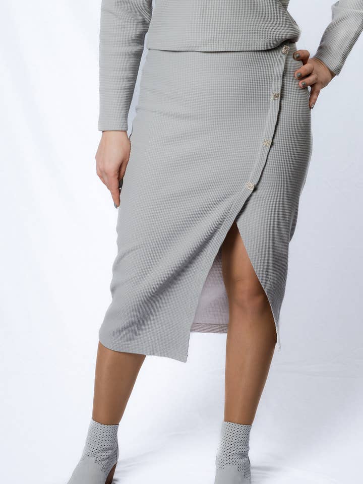 Dames kokerrok BY/SK94 met zijsplit en opvallende knopen voor wholesale door CBYOU