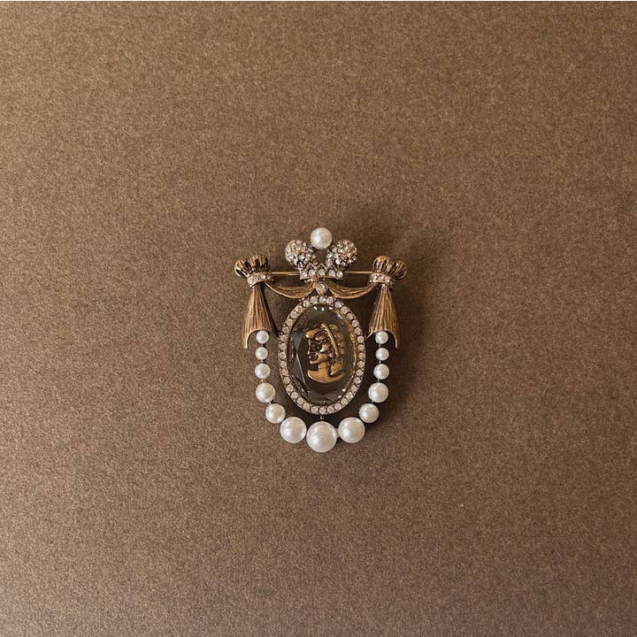 Tourtiwi - Wholesale Brooch - Vintage Baroque Fairy Animal Flower Dazzling Brooch