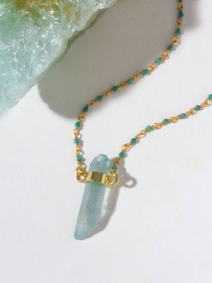 Dreamer's Crystal Pendant for wholesale by Luna Norte