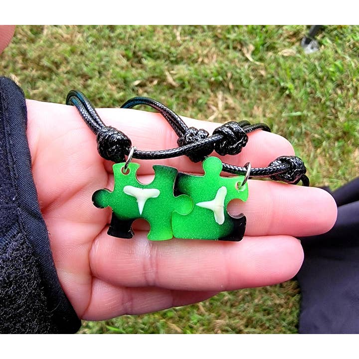 Shark Bitten - Wholesale Pendant/Charm Necklace - Shark Tooth Best Friends Glow Necklaces