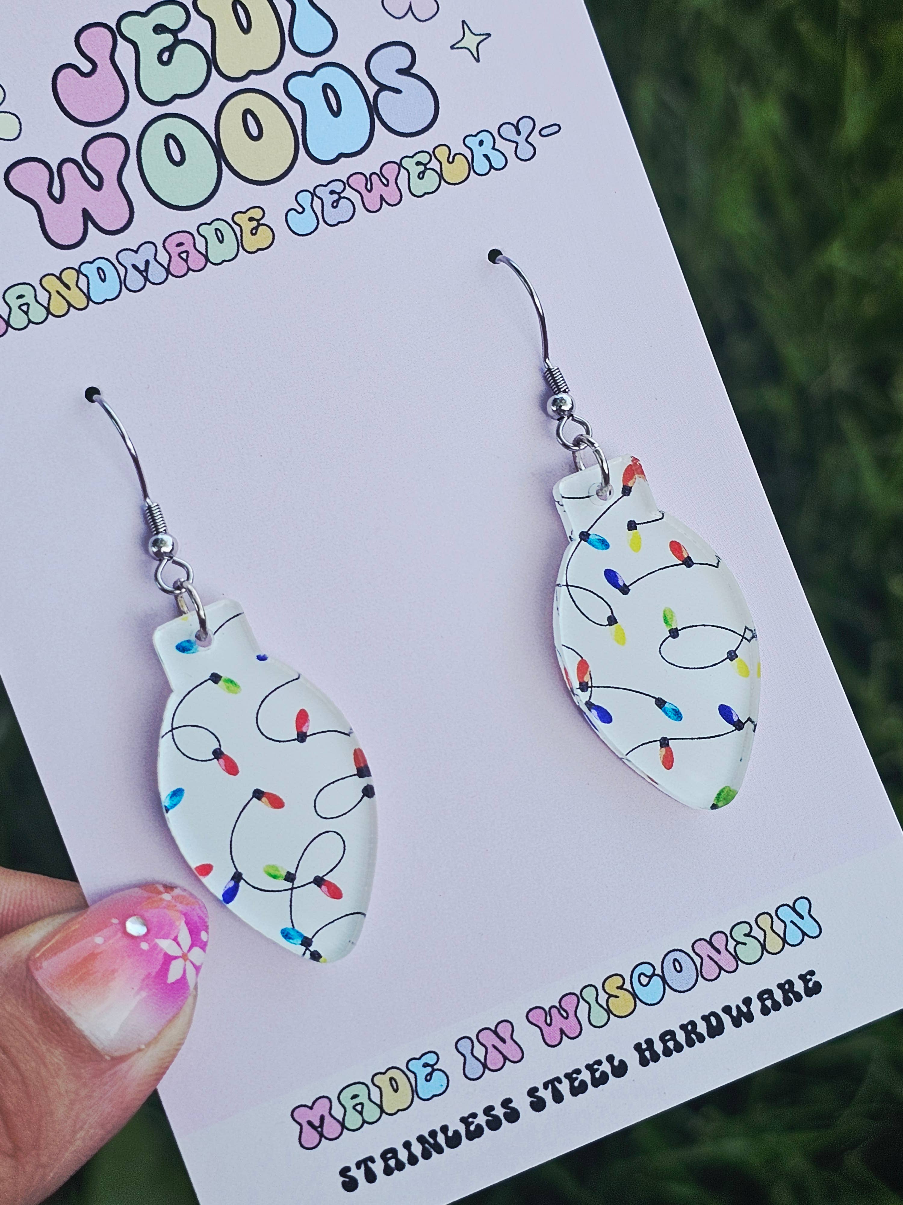 Jedi Woods LLC – Engroshandel Hængeøreringe og creoløreringe – Julelysstrenge - Lyspære Akryl Øreringe2