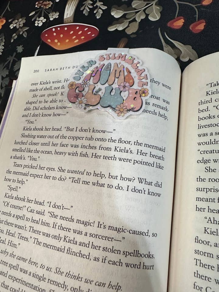 Mom club magnetic bookmark for wholesale by Brinnvill Books