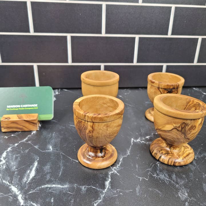 Maison Carthage – wholesale Äggkopp/-hållare – Olive Wood ägg Cup | Trä ägghållare | Uppsättning av 22