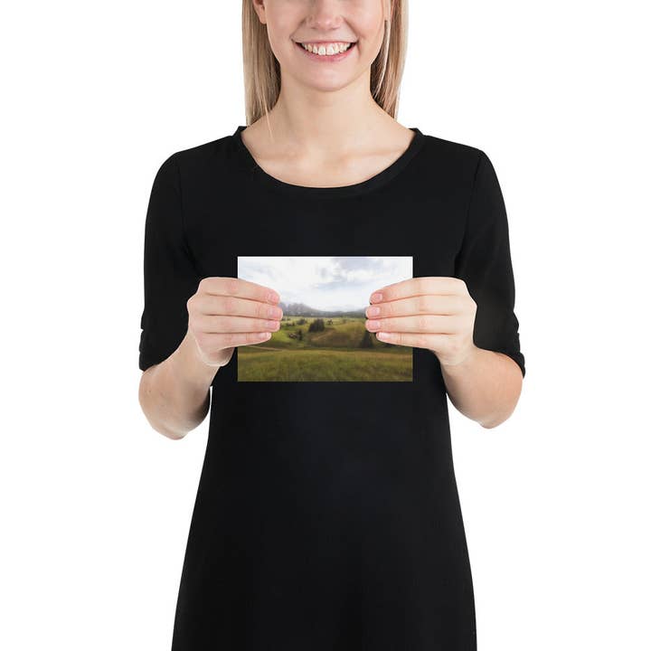 Poster „Flowing Fields“ für den Großhandel von Hutkart Studio